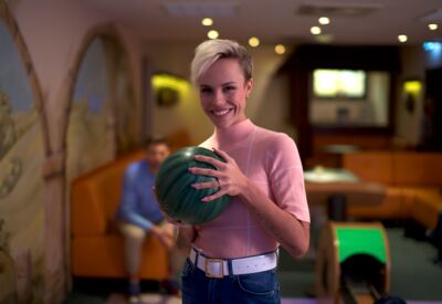 Bowlingbahn im Hotel & Restaurant Waldblick Friedersdorf bei Pulsnitz, Bowling, Teamevent, sportlich aktiv, Gruppen-Event, Gruppenspiel, Bowlen, Bowlingabend, Bowling & Essen, Burger & Bowl, Tagen im Grünen, After-Work-Party, Mice, Tagungslocation, Tagung