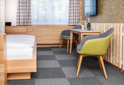 Gemütliches Doppelzimmer, Hotel, Restaurant, Tagungshotel, Waldblick, Pulsnitz, Friedersdorf, In Ruhe Entfalten, Auszeit, Eventlocation, Tagungslocation, schlafen, erholen, genießen, MICE